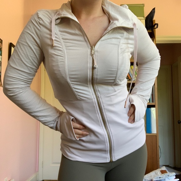 Lululemon jacket - Picture 2 of 6